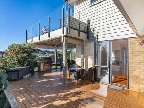 83 Liberty Crescent, Beachlands