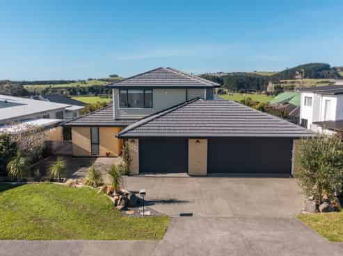 83 Liberty Crescent, Beachlands