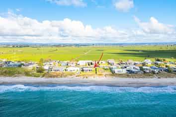 57 Pukehina Parade, Pukehina