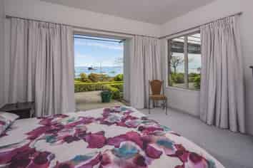 2 Victoria Road, Stepneyville