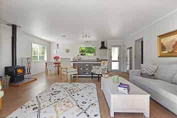 43A Wallis Street, Raglan