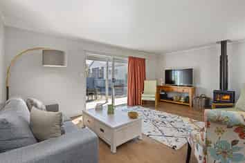 43A Wallis Street, Raglan