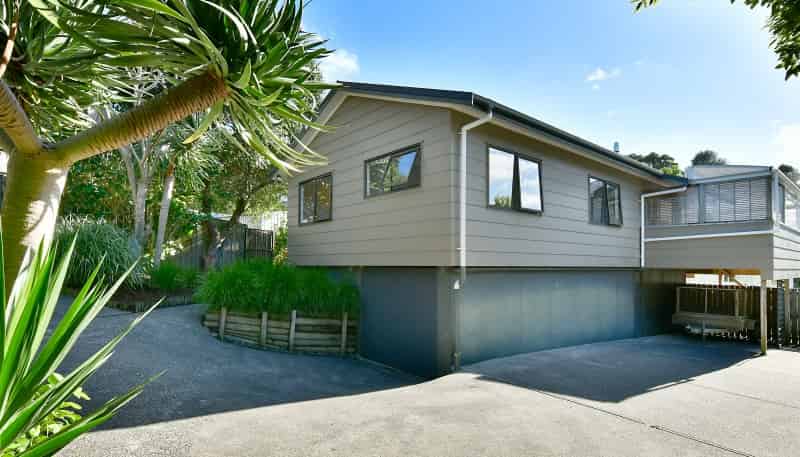 30B Elliston Crescent, Stanmore Bay