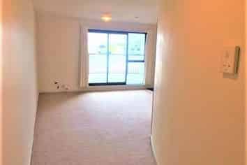 11/241 Hinemoa Street, Birkenhead