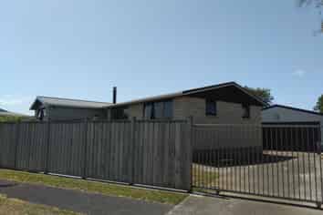 6 Kamahi Avenue, Hawera