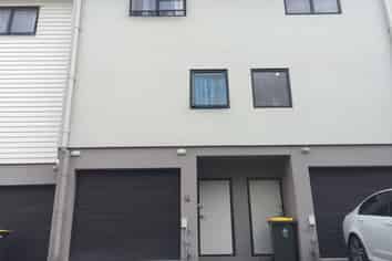 13/46 Carlos Drive, Flat Bush