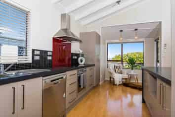 324B East Coast Road, Sunnynook