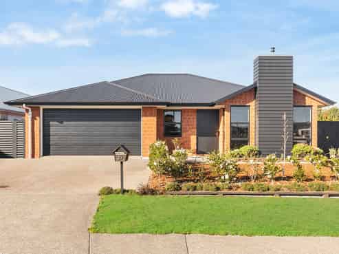 21 Kahawairahi Drive, Beachlands