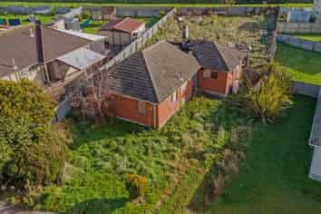 23 Brighton Crescent, Highbury