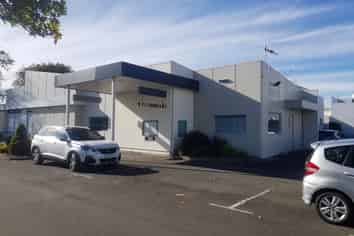 PROFILE, CONVENIENCE, PARKING & MORE