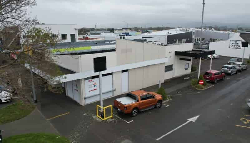 342-344 Broadway Ave, Terrace End