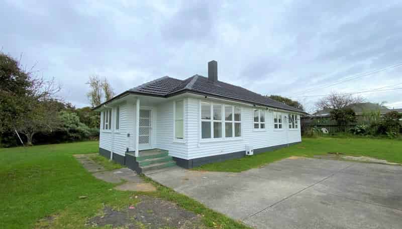 25 Cobham Crescent, Otara