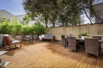 63/92 Bush Road, Albany