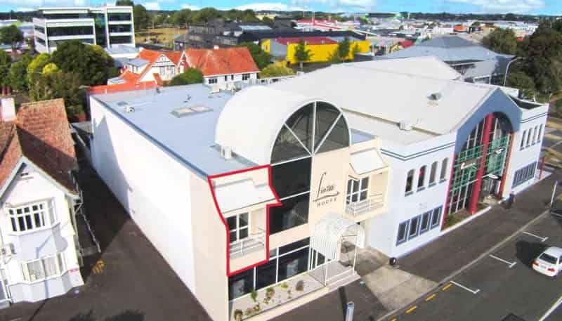 2, First F/6 Linton Street, Palmerston North Central