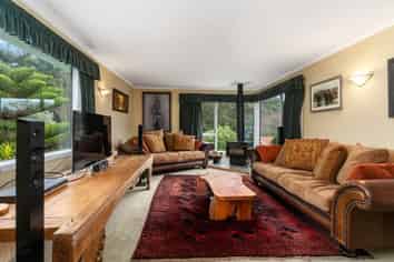 85 Spinnaker Drive, Whitby