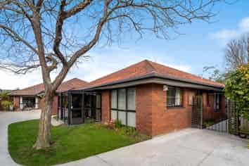 1/414 Greers Road, Bishopdale