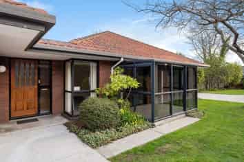 1/414 Greers Road, Bishopdale