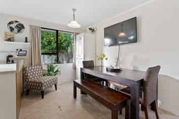 3A Shanly Street, Brown Owl