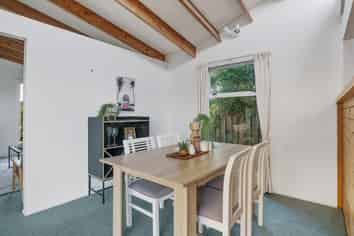 20 Simcox Street, Otaki Beach