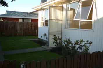 4/14 Burdale Street, Riccarton