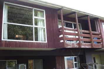 117C Queen Street, North Dunedin