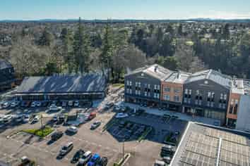 One of the last retail opportunities at Lakewood