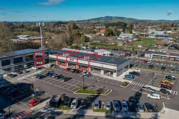 One of the last retail opportunities at Lakewood