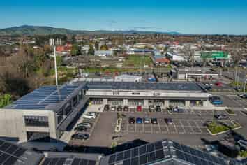 One of the last retail opportunities at Lakewood