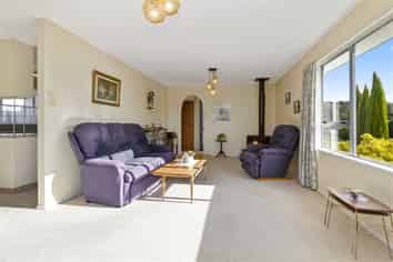 24 Hicks Close, Whitby