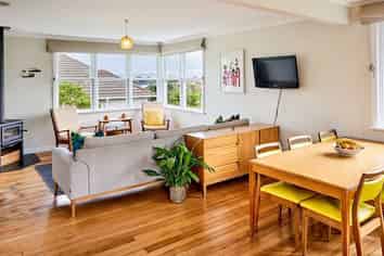 16 Chaffey Crescent, Titahi Bay