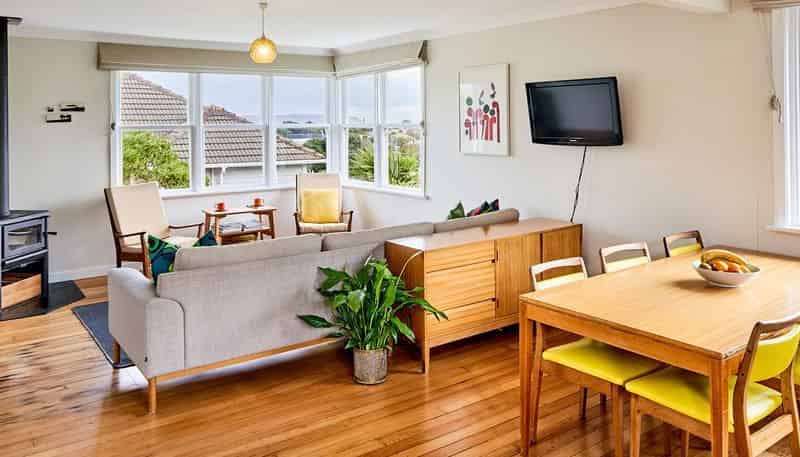 16 Chaffey Crescent, Titahi Bay