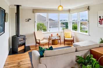 16 Chaffey Crescent, Titahi Bay