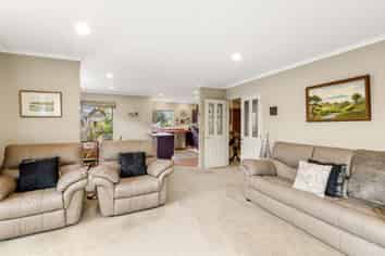 162 Guildford Drive, Paraparaumu Beach