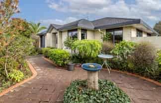 162 Guildford Drive, Paraparaumu Beach