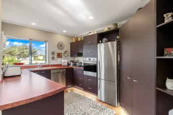 162 Guildford Drive, Paraparaumu Beach