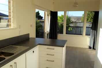 29 Fifth Avenue, Enderley