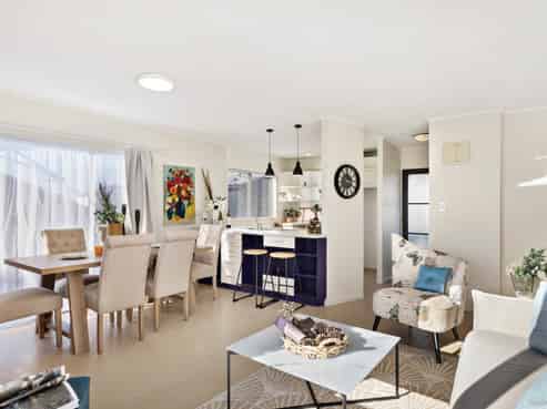 2/48 Daventry Street, Waterview