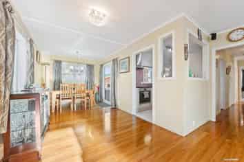 24 Golf Road, New Lynn