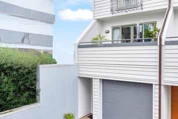 18/10 Ruru Street, Eden Terrace