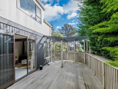 10 Frances Street, Waikanae Beach