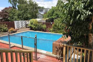 1-18 Chipping Dale, Mangere Bridge