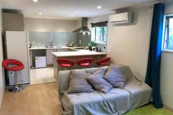 1-18 Chipping Dale, Mangere Bridge