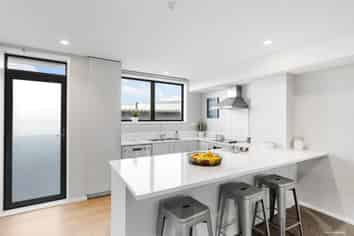 28/1 Glenside Crescent, Grafton