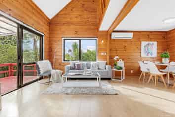 1/27 Flanshaw Road, Te Atatu South