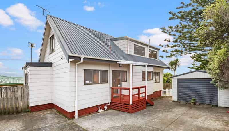 1/27 Flanshaw Road, Te Atatu South
