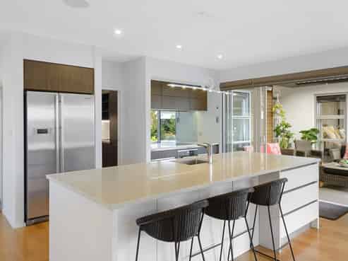 2 Greenbank Place, Parklands