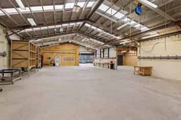 Freehold Sydenham - occupy or invest 