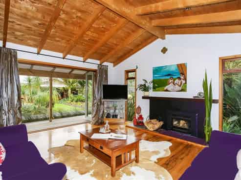 Kurrajong/101 Kingseat Road, Patumahoe