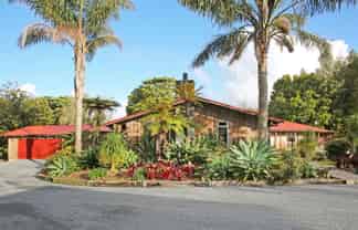 Kurrajong/101 Kingseat Road, Patumahoe