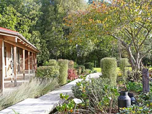 Kurrajong/101 Kingseat Road, Patumahoe